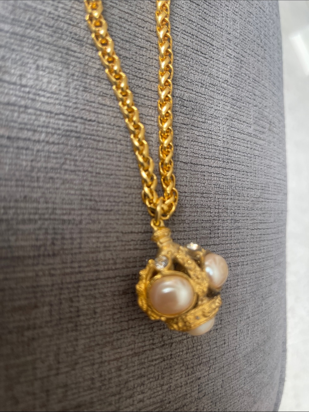 Necklace on Chain - Picture 4 of 7